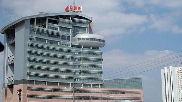 CHP nin liste kararı toplu istifa getirdi